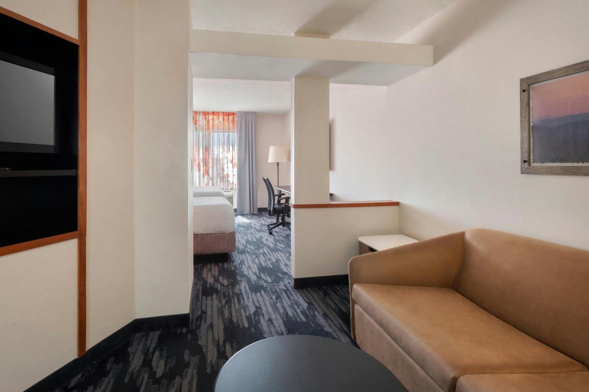Fairfield Inn & Suites Woodbridge Avenel Kültér fotó