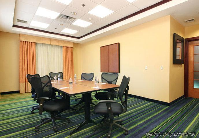 Fairfield Inn & Suites Woodbridge Avenel Kültér fotó